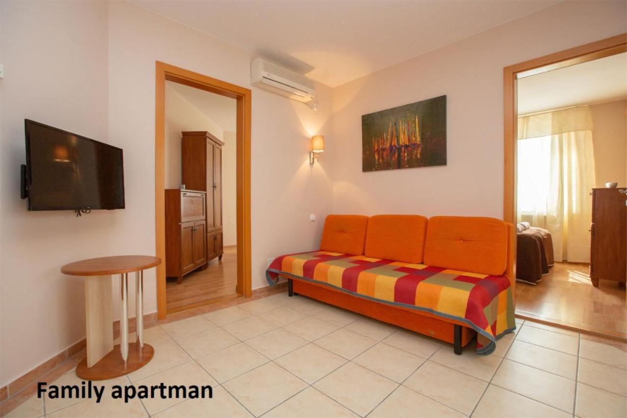 Liza Apartmanok Hajduszoboszlo Exterior photo