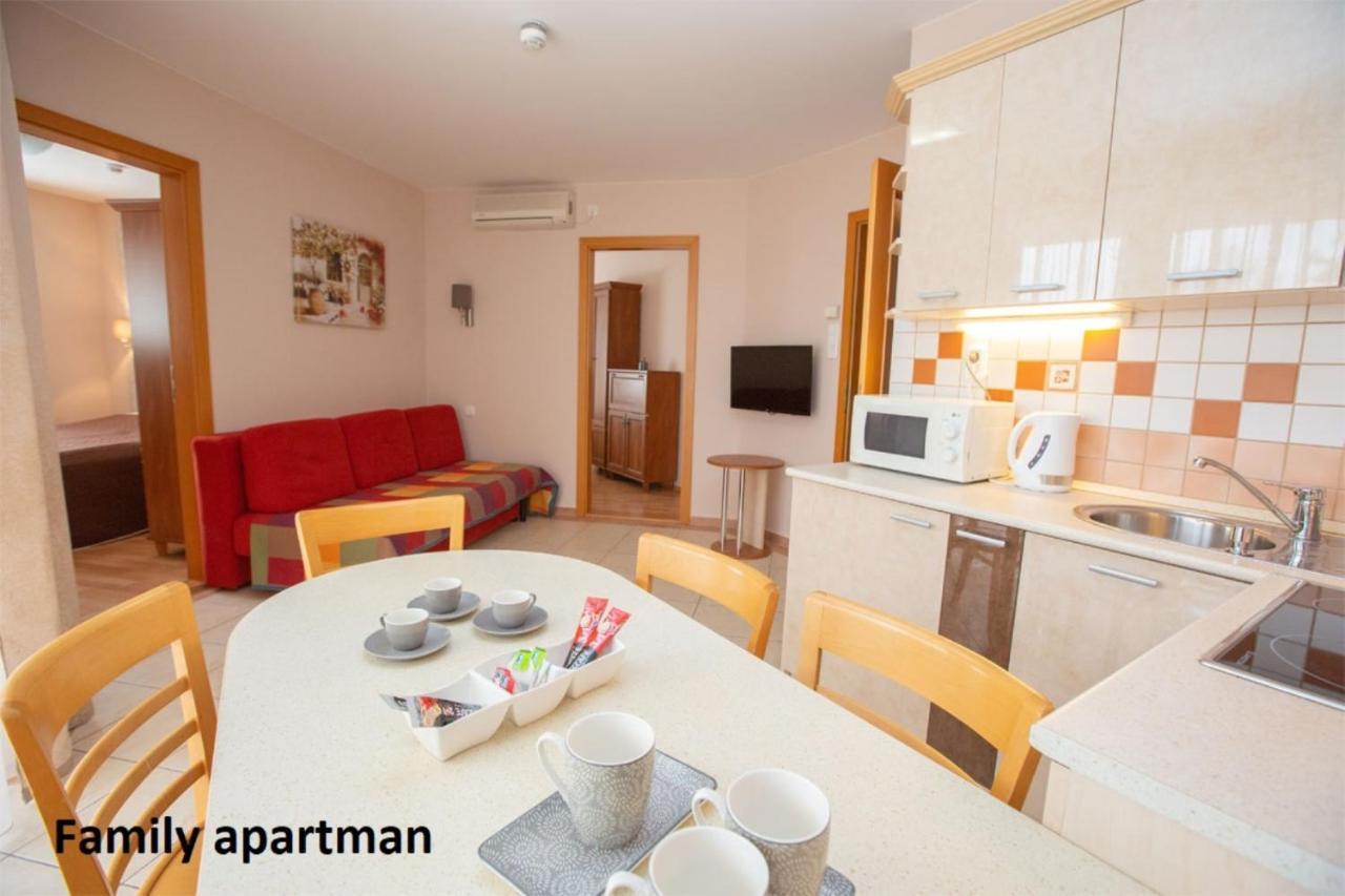 Liza Apartmanok Hajduszoboszlo Exterior photo